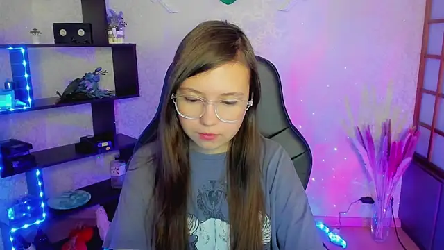 Snapshot of Lina_Brownie chatting on January 2025 02:06:02 AM Lina Brownie online show from January 2025 02:06:02 AM