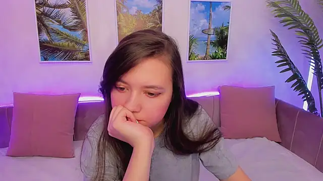 Snapshot of Lina_Brownie chatting on January 2025 05:40:01 AM Lina Brownie online show from January 2025 05:40:01 AM