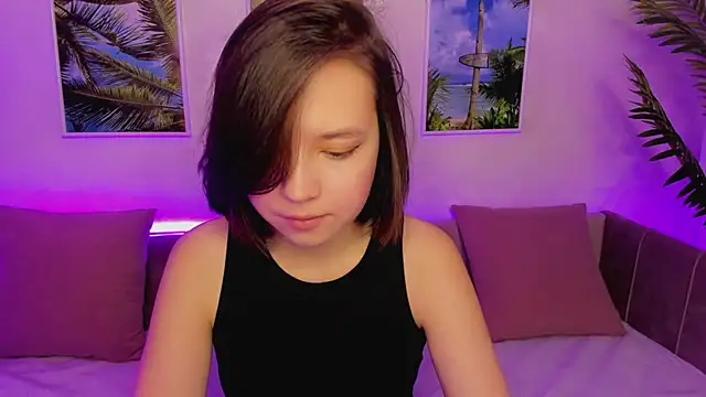 Snapshot of Lina_Brownie chatting on January 2025 02:15:01 AM Lina Brownie online show from January 2025 02:15:01 AM