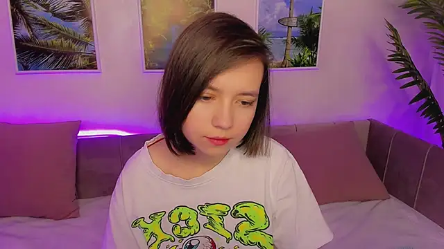 Snapshot of Lina_Brownie chatting on January 2025 05:15:02 AM Lina Brownie online show from January 2025 05:15:02 AM