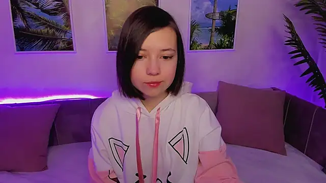 Snapshot of Lina_Brownie chatting on January 2025 02:01:01 AM Lina Brownie online show from January 2025 02:01:01 AM