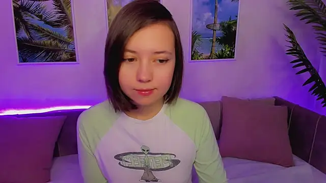 Snapshot of Lina_Brownie chatting on January 2025 05:37:02 AM Lina Brownie online show from January 2025 05:37:02 AM