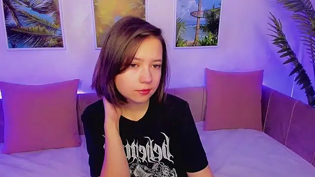 Snapshot of Lina_Brownie chatting on January 2025 02:11:01 AM Lina Brownie online show from January 2025 02:11:01 AM