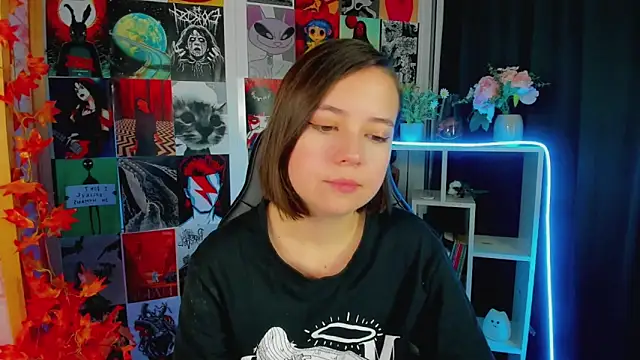 Snapshot of Lina_Brownie chatting on January 2025 01:56:02 AM Lina Brownie online show from January 2025 01:56:02 AM