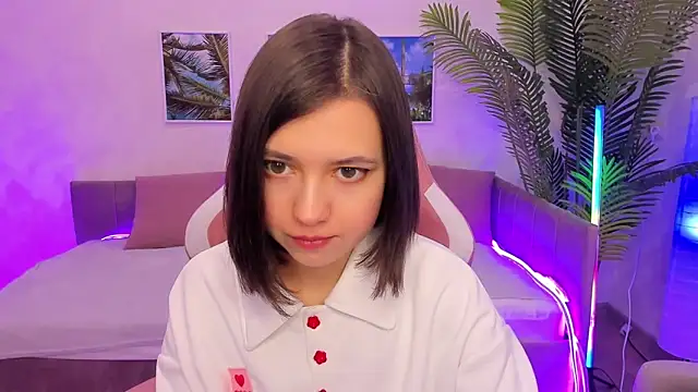 Snapshot of Lina_Brownie chatting on February 2025 01:41:02 AM Lina Brownie online show from February 2025 01:41:02 AM