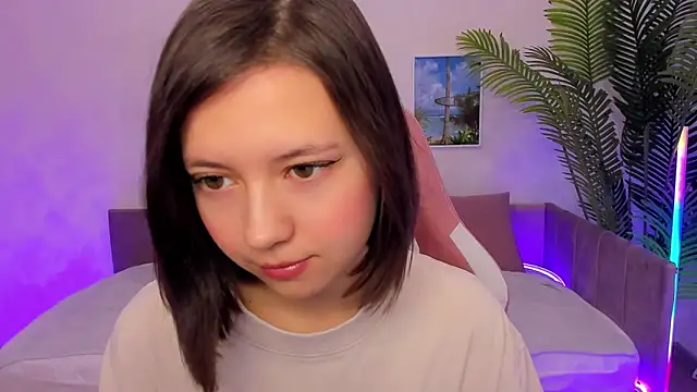 Snapshot of Lina_Brownie chatting on February 2025 01:44:02 AM Lina Brownie online show from February 2025 01:44:02 AM