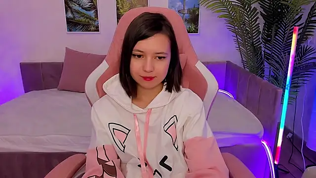 Snapshot of Lina_Brownie chatting on February 2025 05:15:01 AM Lina Brownie online show from February 2025 05:15:01 AM