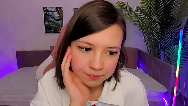 Snapshot of Lina_Brownie chatting on March 2025 05:22:02 AM Lina Brownie online show from March 2025 05:22:02 AM