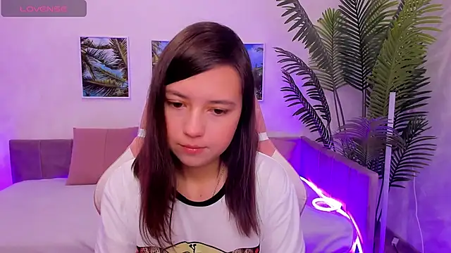 Snapshot of Lina_Brownie chatting on October 2025 03:04:02 AM Lina Brownie online show from October 2025 03:04:02 AM