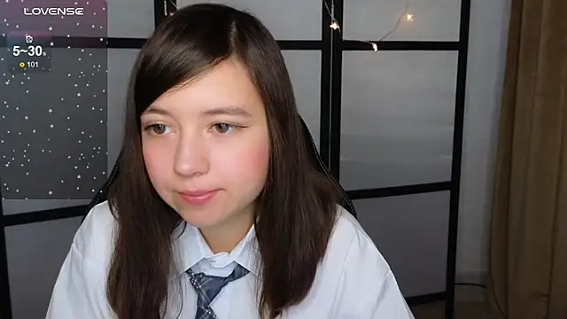 Snapshot of Lina_Brownie chatting on October 2025 01:31:01 AM Lina Brownie online show from October 2025 01:31:01 AM