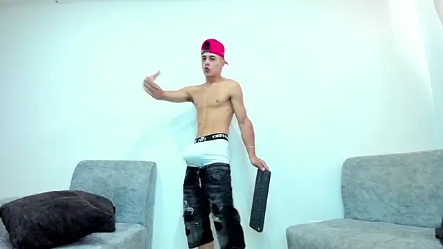 JuniorMorris  online show from March 2025 09:35:01 PM