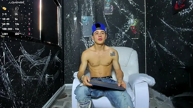 JuniorMorris  online show from September 2025 09:26:02 PM