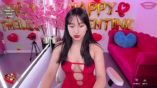 Miss dolly  online show from February 2025 12:33:02 PM