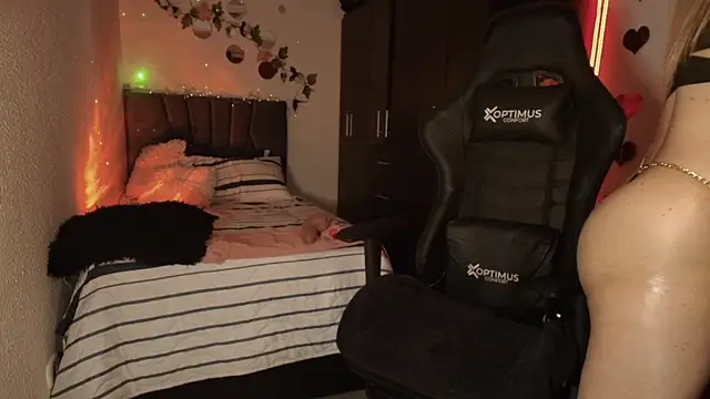 jennymature76 online show from February 2026 02:43:02 PM