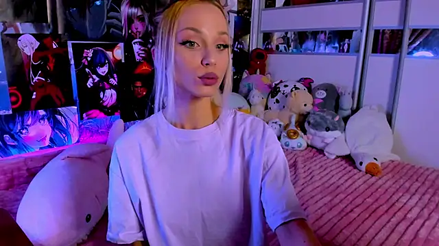 Cute  Pony online show from February 2025 09:36:02 PM