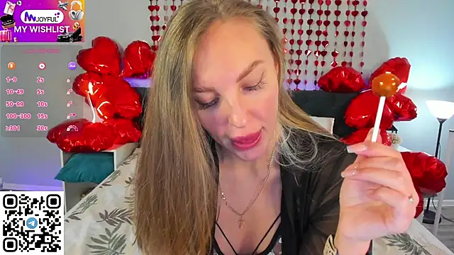 Kelly Hardy online show from February 2025 04:20:01 AM