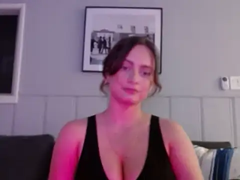 Sophie Raegan online show from February 2025 08:17:01 AM