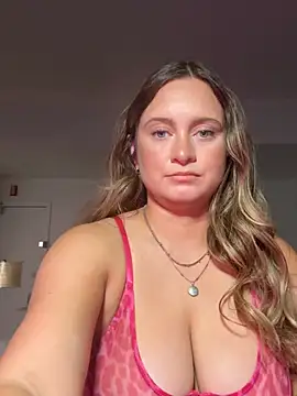 Snapshot of Sophie_Raegan chatting on February 2026 04:52:02 PM Sophie Raegan online show from February 2026 04:52:02 PM