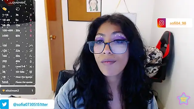 Snapshot of sofia_rosse4 chatting on May 2026 01:14:02 AM sofia rosse4 online show from May 2026 01:14:02 AM