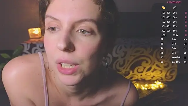 Snapshot of Sereta_Finn chatting on December 2025 12:12:01 PM Sereta Finn online show from December 2025 12:12:01 PM