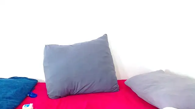 HotSmallTits online show from December 2025 04:24:01 PM