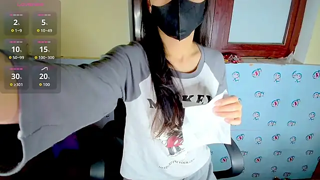   Saphia   online show from November 2025 03:13:02 PM