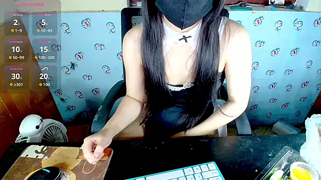   Saphia   online show from April 2026 04:23:01 PM