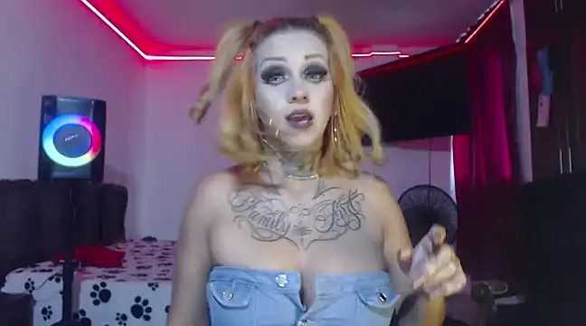 aliceesmith online show from January 2025 01:19:01 PM