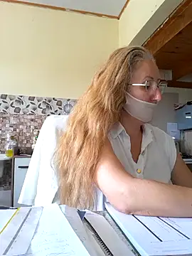 MILEIDE980 online show from March 2025 03:51:02 PM