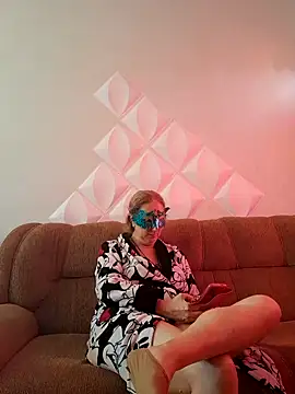 MILEIDE980 online show from September 2025 01:05:02 PM