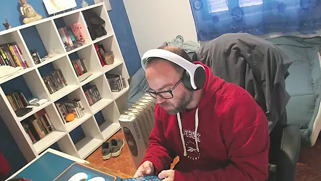 ravingr4d4 online show from February 2026 01:32:02 PM