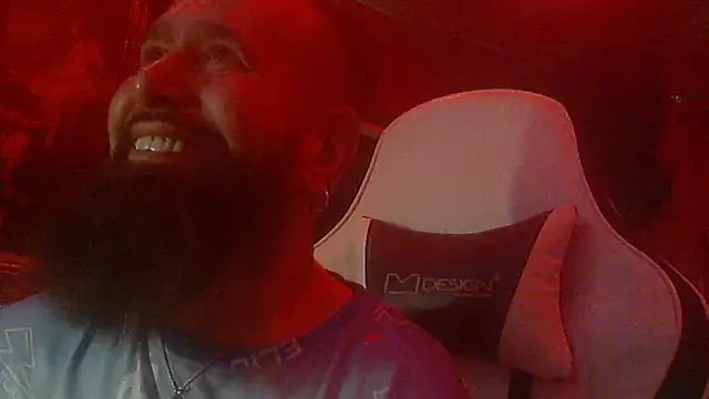 maseurbeardedpig online show from August 2026 08:40:02 PM