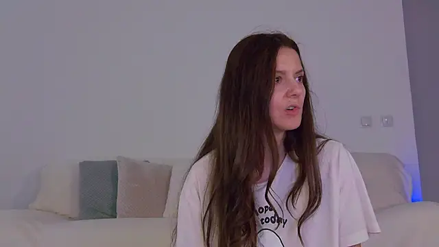 LilyRoselyn online show from September 2025 05:34:02 AM