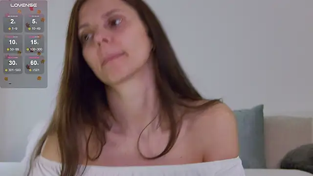 LilyRoselyn online show from November 2025 01:17:02 AM