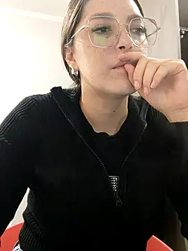 Snapshot of Daniela77771 chatting on April 2026 03:15:02 PM Daniela77771 online show from April 2026 03:15:02 PM