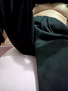 SweetGirl2k2 online show from February 2025 04:51:02 AM