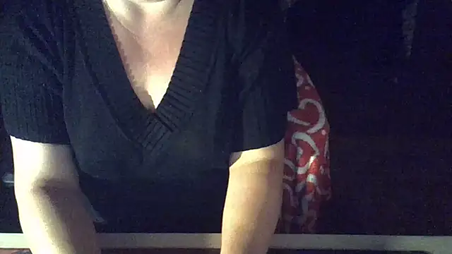 Silvia2277 online show from November 2025 08:19:01 PM