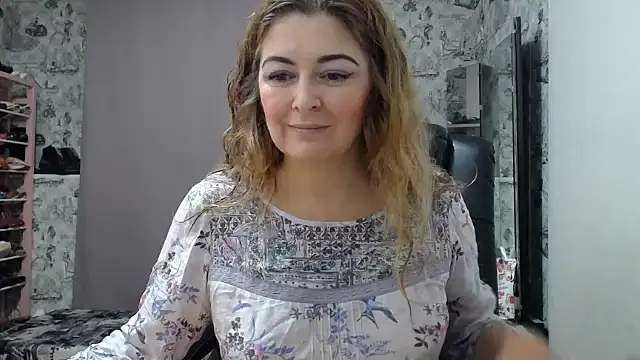 Helen1974 online show from January 2025 05:17:01 PM