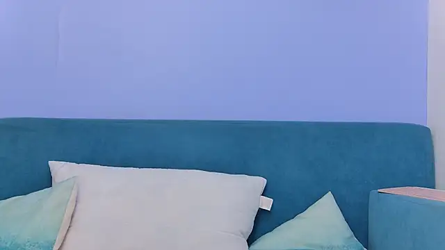 Snapshot of moon_cake chatting on September 2025 10:41:01 AM moon cake online show from September 2025 10:41:01 AM