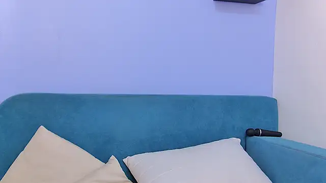 Snapshot of moon_cake chatting on November 2025 07:02:02 AM moon cake online show from November 2025 07:02:02 AM