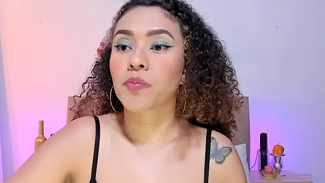 Zoe Gruber online show from December 2025 12:28:02 AM