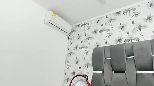 Ehotloveaxxx online show from September 2025 01:44:02 PM