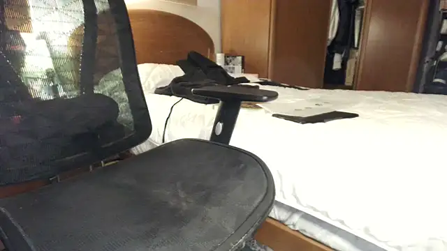 Hornyboyspanish2 online show from January 2025 08:51:01 PM