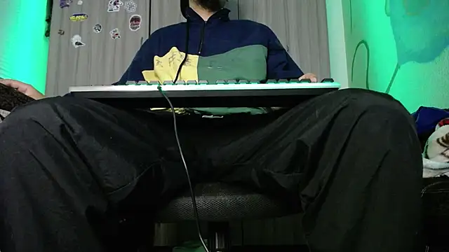 zacwatson  online show from February 2025 05:19:02 PM