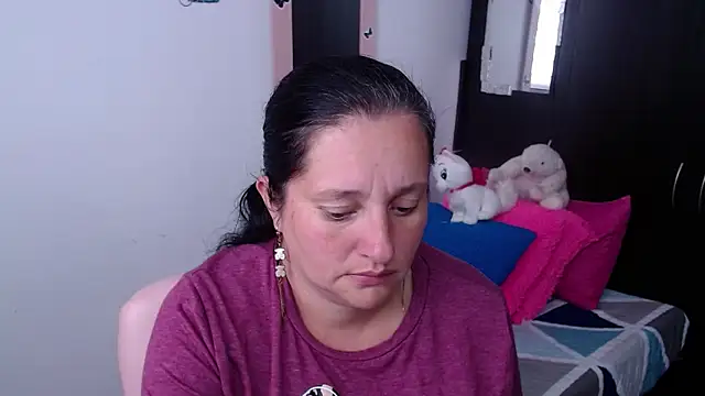 CristialJones  online show from November 2025 02:50:02 PM