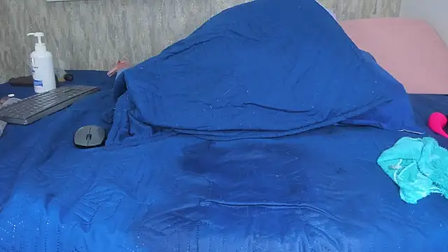 violett lo online show from February 2025 09:13:02 AM