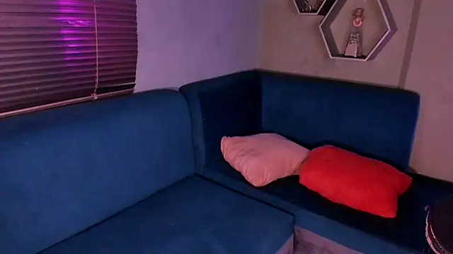 Snapshot of Sussy_Bell01 chatting on February 2025 07:26:02 AM Sussy Bell01 online show from February 2025 07:26:02 AM