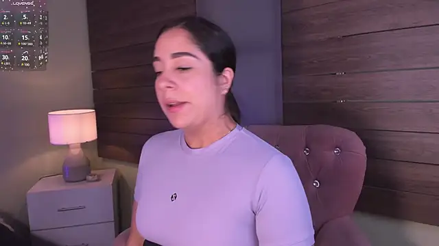 Snapshot of Sussy_Bell01 chatting on March 2025 09:00:02 PM Sussy Bell01 online show from March 2025 09:00:02 PM