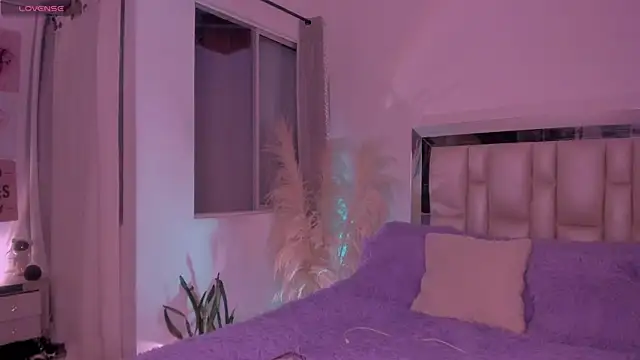 Sussy Bell01 online show from May 2026 11:22:02 PM