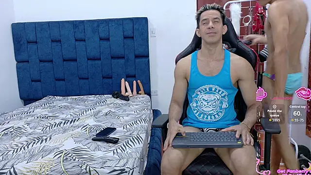 JoseRumbero26 online show from November 2025 11:21:02 AM